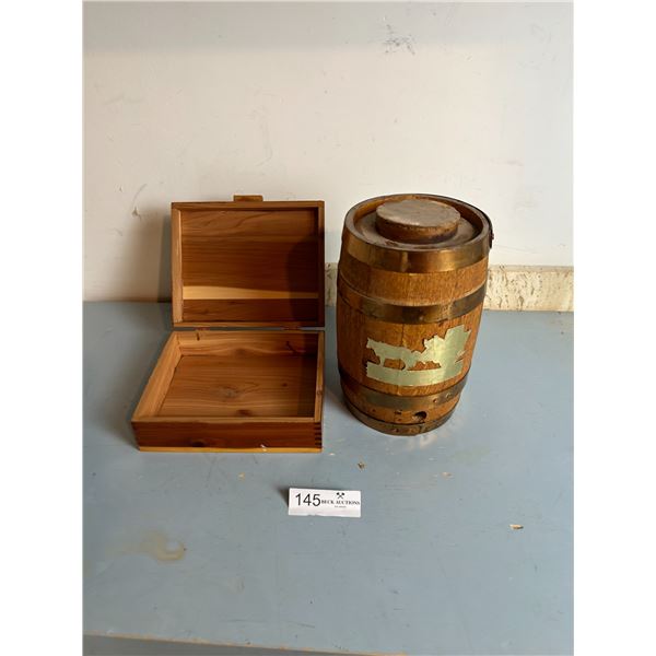 Wooden Cigar Box And Decorative Wood Vintage Barrel 9H