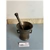 Image 2 : Bronze Engraved Motor And Pestle 4D 4H
