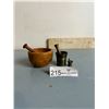 Image 1 : 3 Small Motor And Pestles From 1H-3H