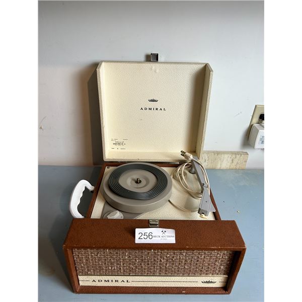 Vintage Admiral Portable Record Player 12W 14D 6H
