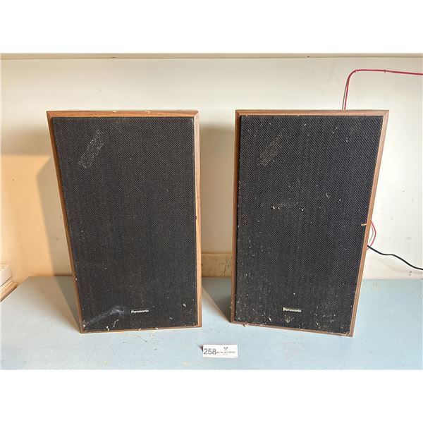 Pair Of Panasonic Speakers 18H 10W 5D