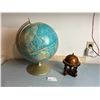Image 1 : 2 Vintage Globes