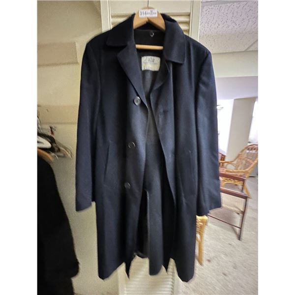 Medium Womans Black Trench Coat