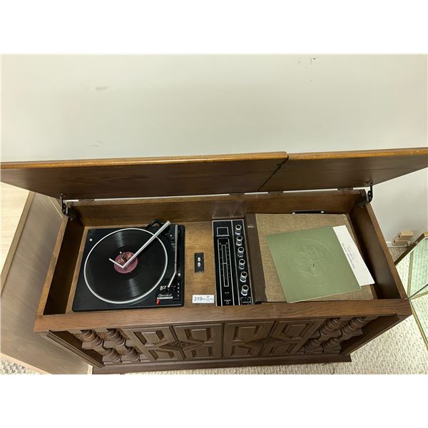 Vintage Record Player In Stunning Solid Wood Chest 41W 17D 25H