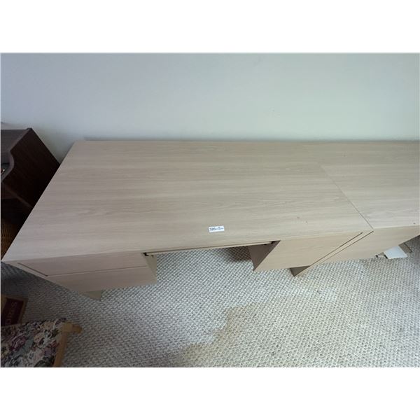 2 Person Office Desk With Keys For Locked Drawer 120L 65D 29H Beck