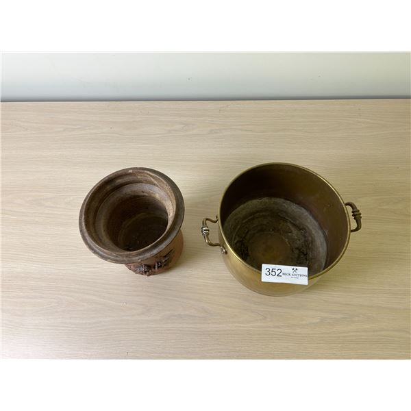 One Brass One Ceramic Pots 7H