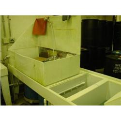 SCRUB STATION W/ RINSE TANKS