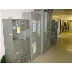 LOT - ASSORTED FOOT LOCKERS