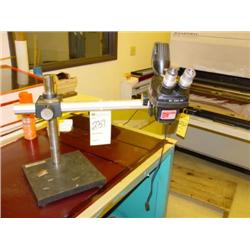 BAUSCH LOMB STEREOSCOPE .7-3X MICROSCOPE