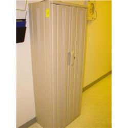 LOT - 2 CABINETS & CART