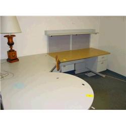 LOT - CONTENTS OF ROOM