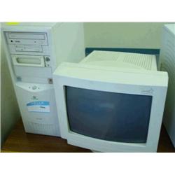 COMPUTER W/ MONITOR