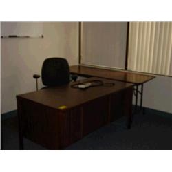 LOT - CONTENTS OF ROOM