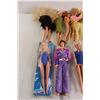 Image 2 : Vintage Lot of Barbie and Ken Dolls with Clothing and Original Vintage Fashion Guides - 1960s & 1970