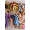 Image 3 : Vintage Lot of Barbie and Ken Dolls with Clothing and Original Vintage Fashion Guides - 1960s & 1970