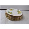 Image 4 : (8) Royal Albert - " Tea Rose" Pattern 8" Salad Plates