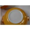Image 2 : Pyrex Cinderella Mixing Bowl Set - Butterfly Gold - Complete