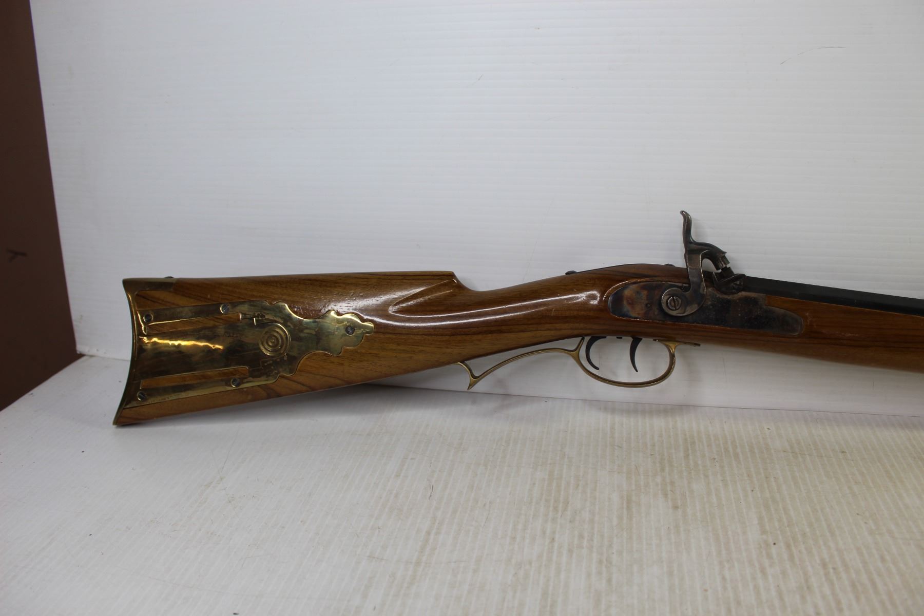Decorative Wire Inlay Rifle Italian Black Powder .44 Calibre Rifle W/Case Decorative Brass Inlay ...