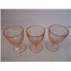 Image 3 : (3) Pink Depression Wine Glasses and (2) Vintage Razors