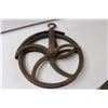 Image 3 : Pulley 12" (Broken Side of Pulley Guard) Cast Iron