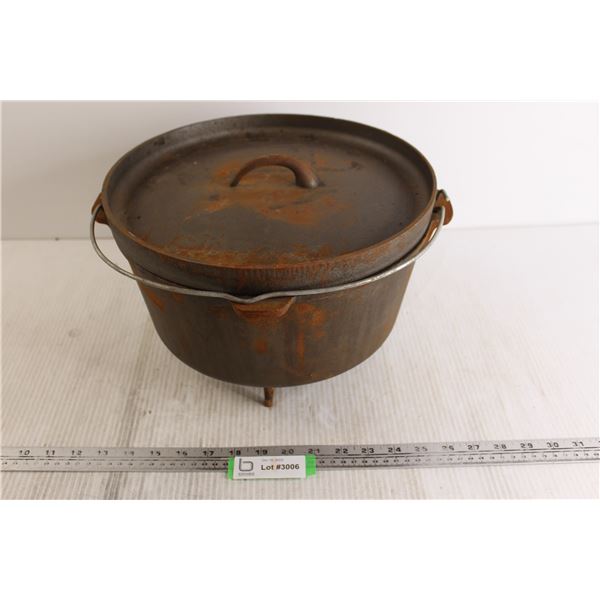 #7 Footed Cast Iron Pot with Handles and Lid - 12" Diameter, 8 1/2" Tall