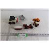 Image 1 : (6) Small Scale Tractor Toys
