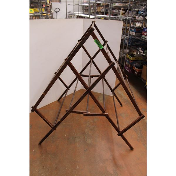 * Wooden Folding Clothes Drying Rack