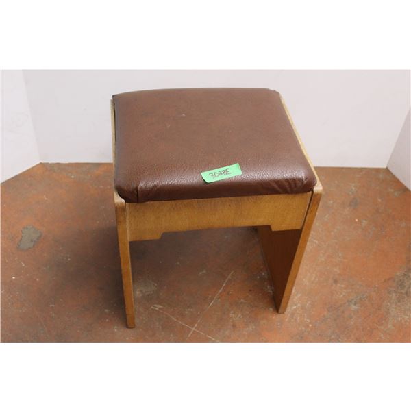 * Wooden Sewing Machine Stool with Cushion