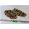 Image 1 : Vintage Indigenous Beaded Lined Leather Shoes
