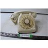 Image 1 : Vintage Ivory Rotary Telephone