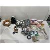 Image 1 : Assortment Of Miscelleaneous Plumbing Parts And Pieces
