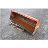 Image 6 : Kubota L2283 6' material bucket with Frey QT plate