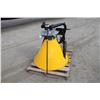 Image 3 : Unknown 550 lb, 3pth  fertilizer spreader