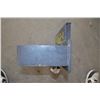 Image 3 : Kubota M8068 front tractor weight bracket