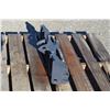 Image 6 : Kubota hydraulic QT bracket to fit Kubota R320 industrial loader, (AK8649)