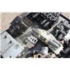 Image 6 : skid of misc hydraulic parts