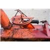 Image 6 : New Idea 7' single auger snowblower, hydraulic turn