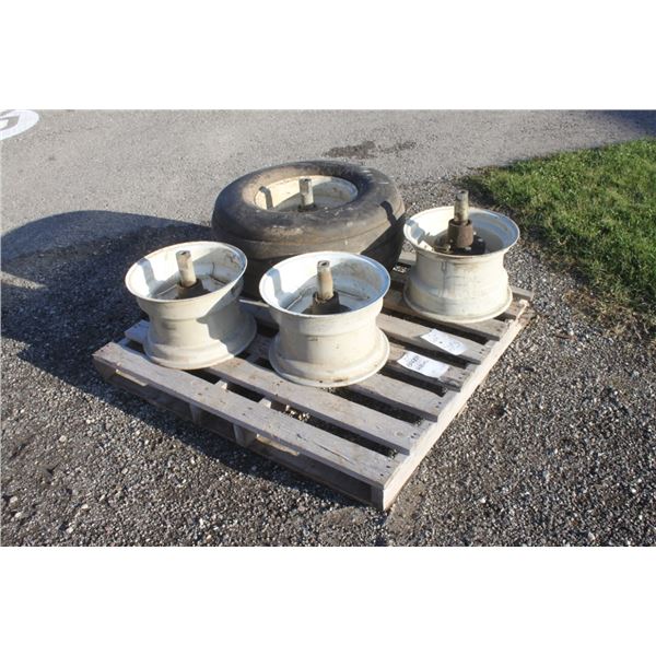 Unknown rims and tire off of White 8531 planter (Being Sold at LOT #274)