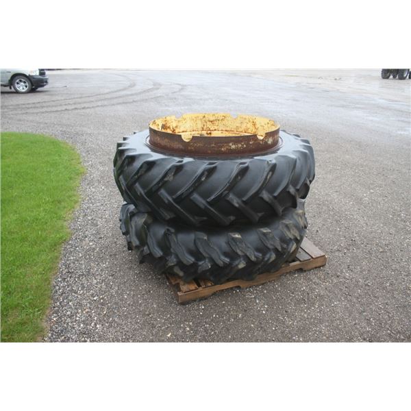Firestone pair of 2, 15.5x38 T Rail snap-on duals, hardware