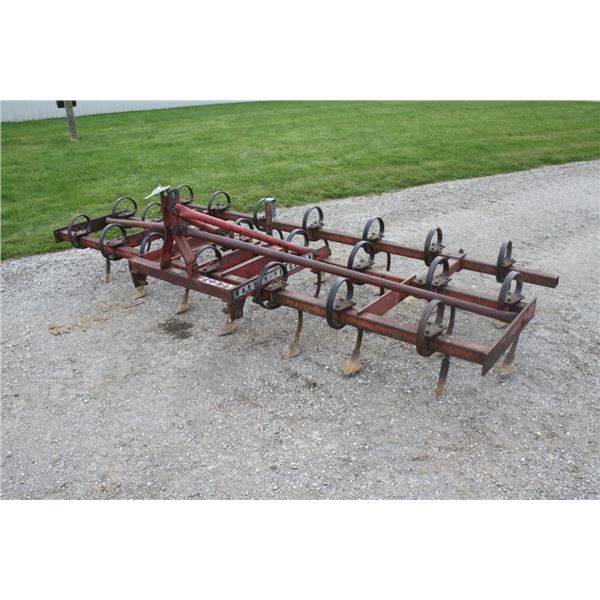 MF 9' cultivator, 3pth