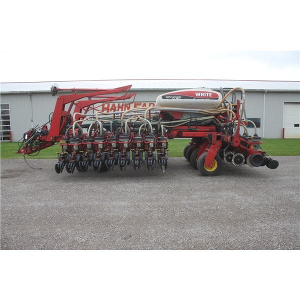 White 8531 16/31 no till interplant planter