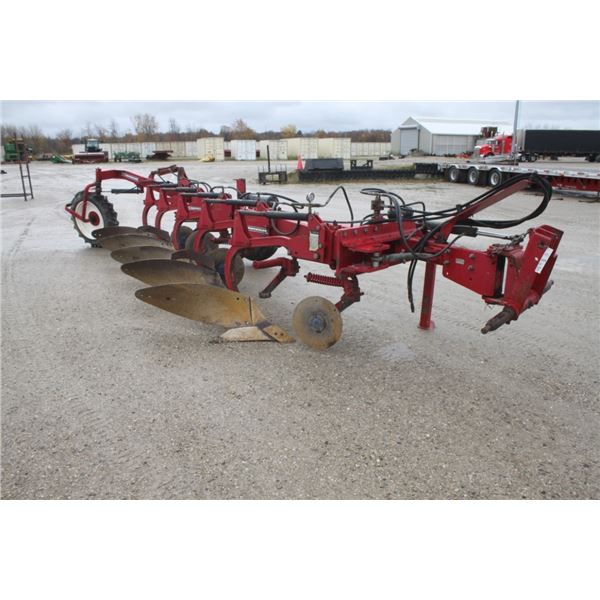 Kongskilde 5000 series, 5 furrow semi-mount, vari width, auto reset plow