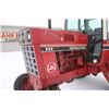 Image 18 : Int 986 2wd tractor, cab, air, 18.4x38, 2 remotes, 4808 hours, 1981 model, local estate