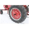 Image 9 : Int 986 2wd tractor, cab, air, 18.4x38, 2 remotes, 4808 hours, 1981 model, local estate
