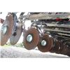 Image 11 : Int 5100 21 run seed drill, double disc, grass box, one owner, nice