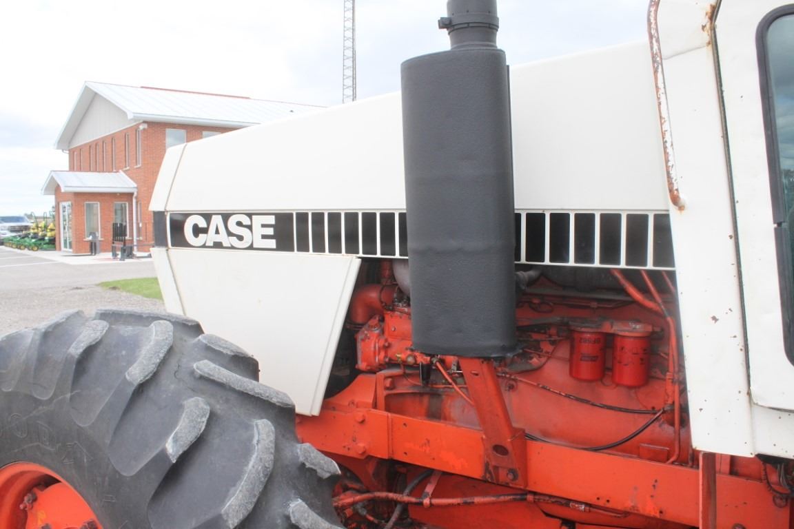 Case 2290 4wd tractor, cab, air, powershift, 2 remotes, 20.8x38, 5734