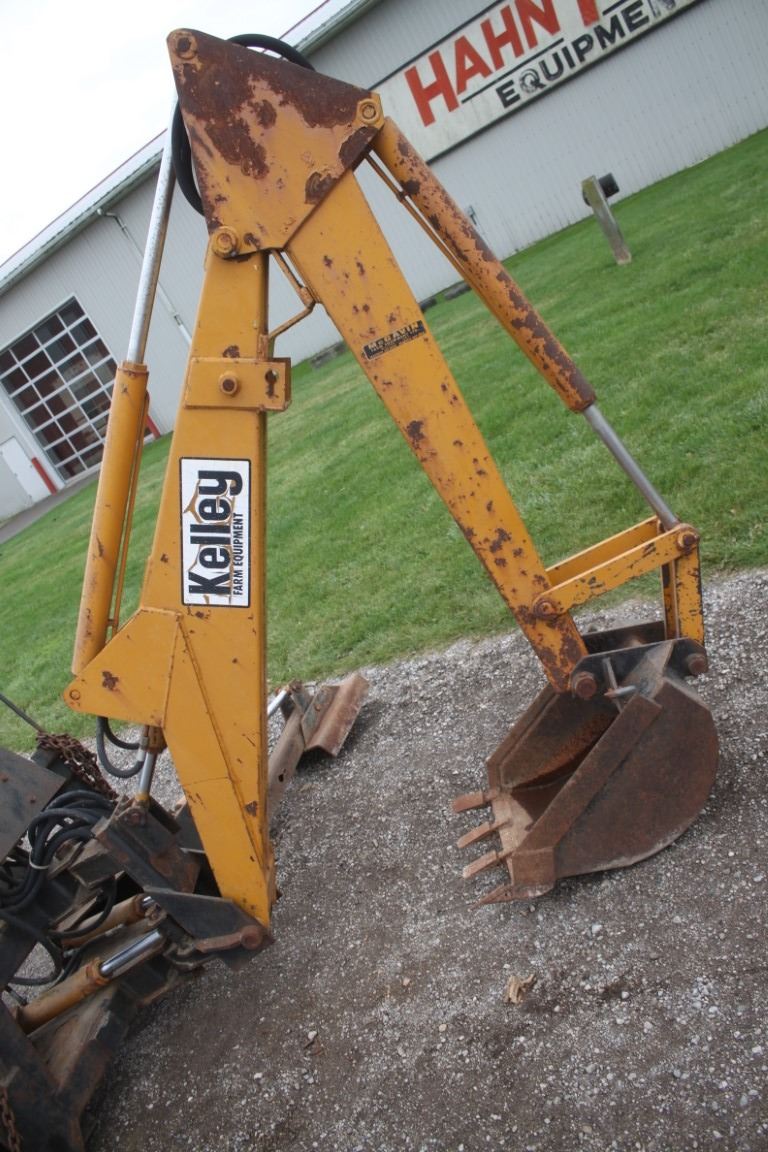 Kelly B60 3pth backhoe attachment, pto hydraulic drive, 18" bucket, one