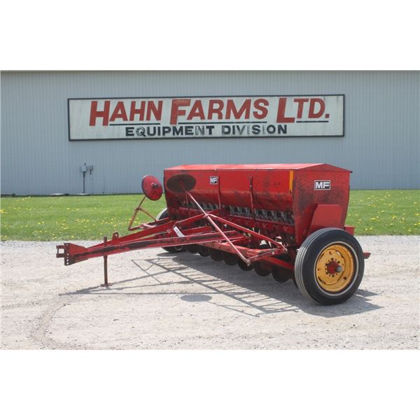 MF 33 17 run seed drill, markers, grass box