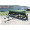 Image 2 : JD 8200 21 run seed drill, double disc, grass box