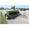 Image 4 : JD 8200 21 run seed drill, double disc, grass box